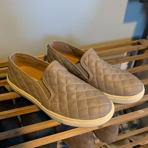 Steve Madden ECENTRIC-Q